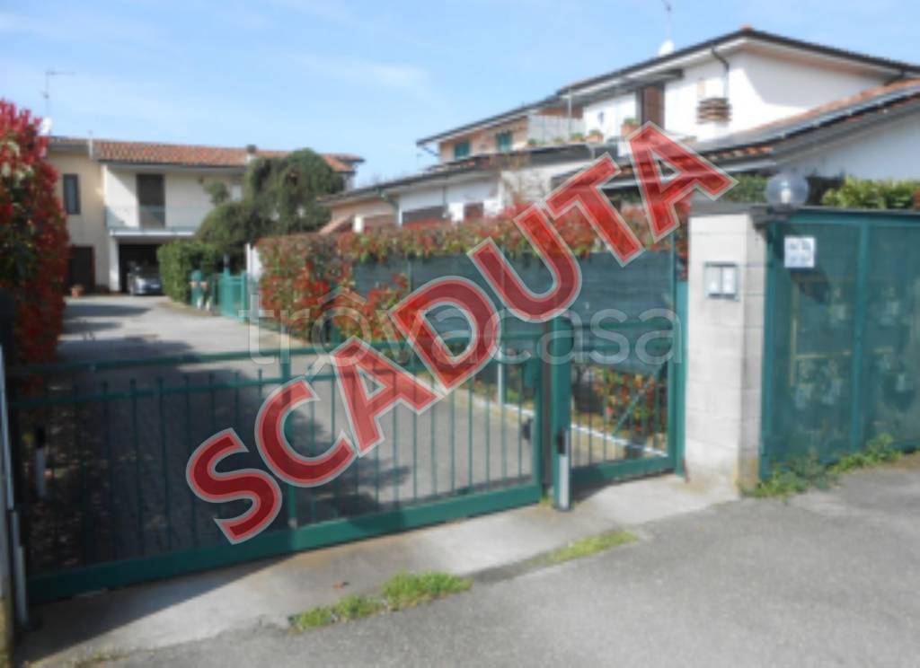 appartamento in vendita a Dorno