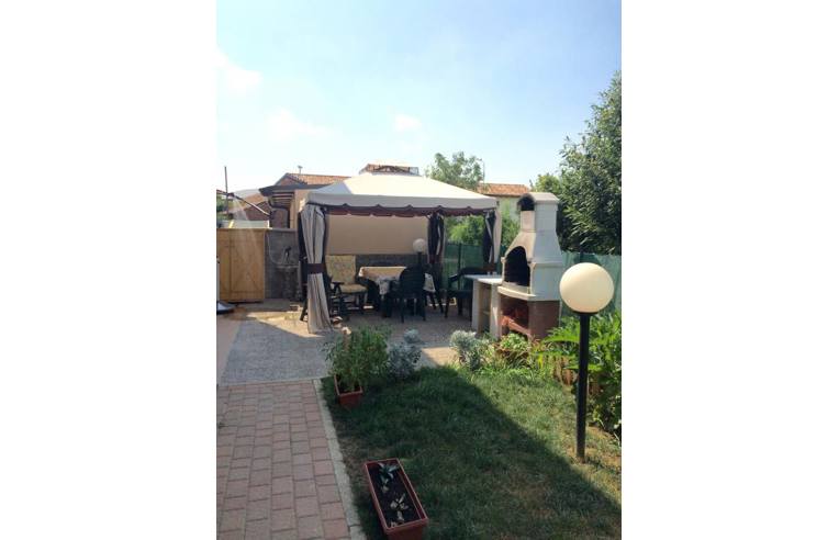 casa indipendente in vendita a Dorno