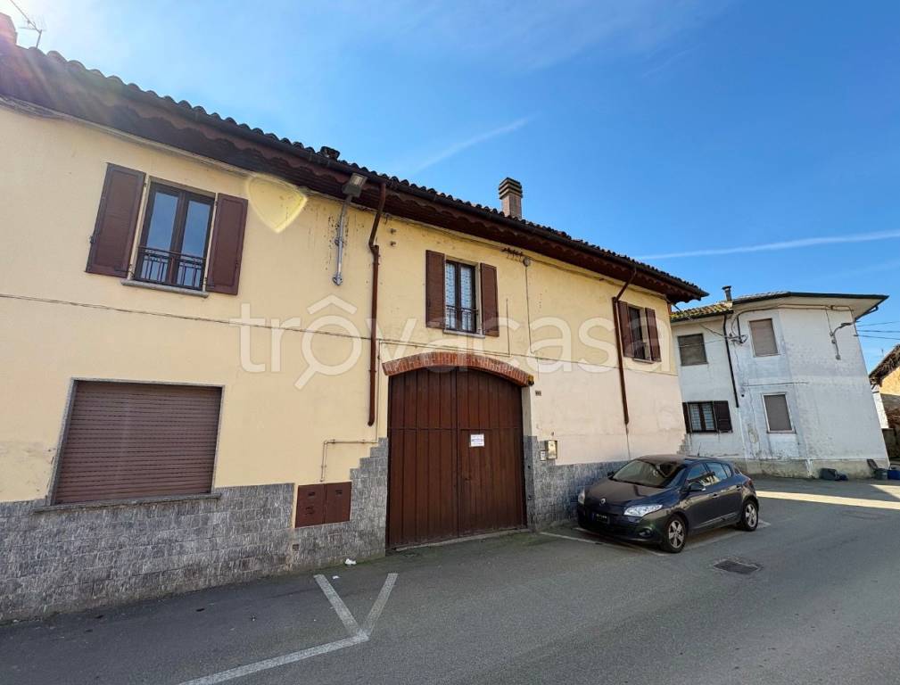 casa indipendente in vendita a Dorno