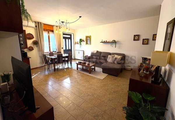 appartamento in vendita a Dorno