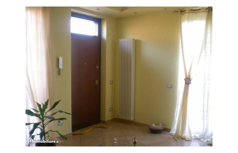 casa indipendente in vendita a Dorno