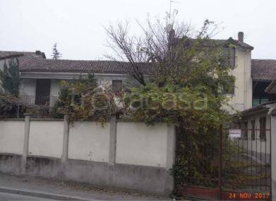 casa indipendente in vendita a Dorno