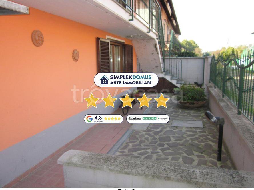 casa indipendente in vendita a Dorno