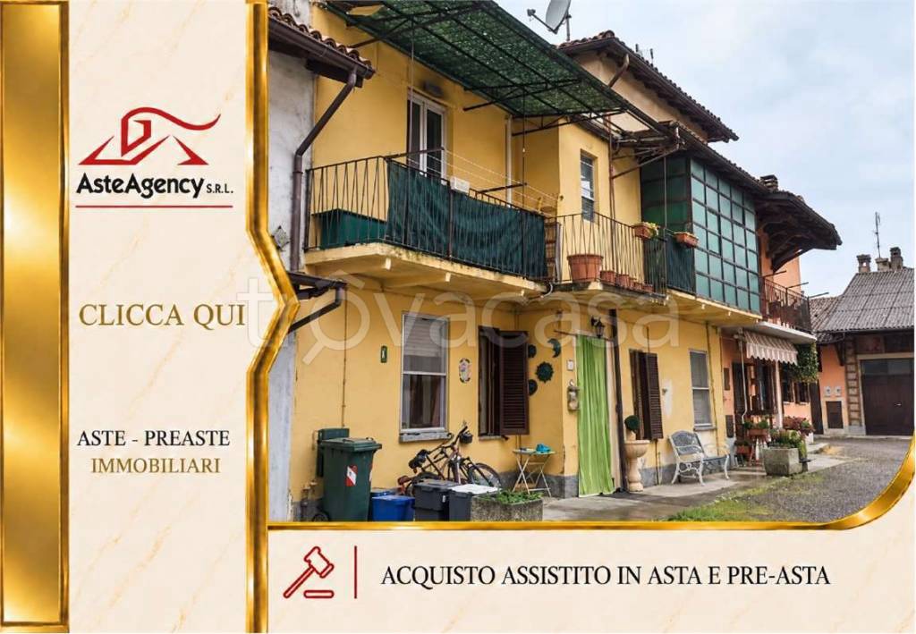 casa indipendente in vendita a Dorno
