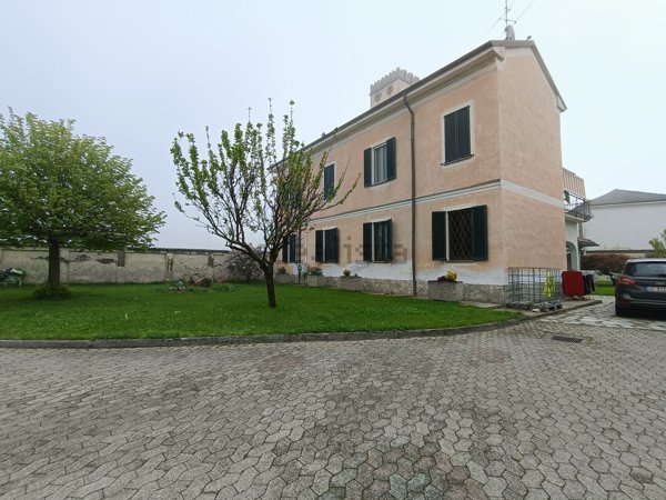 appartamento in vendita a Ferrera Erbognone