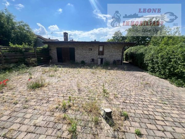 casa indipendente in vendita a Ferrera Erbognone