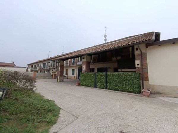 appartamento in vendita a Ferrera Erbognone