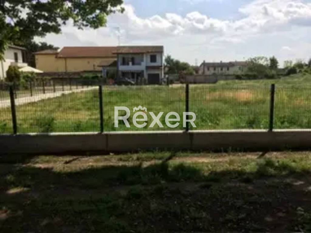 terreno edificabile in vendita a Ferrera Erbognone