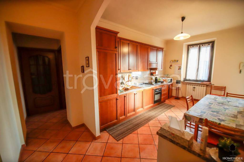 casa indipendente in vendita a Lauriano
