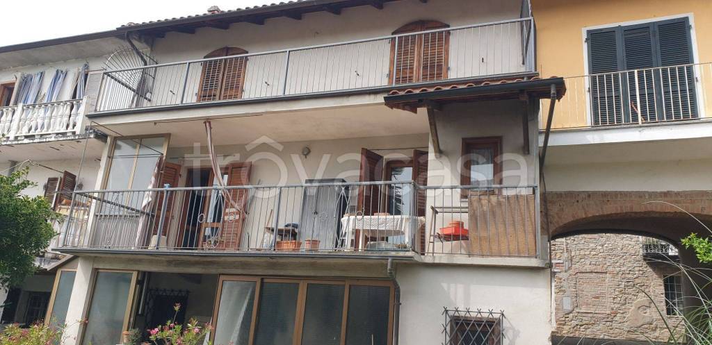 casa indipendente in vendita a Lauriano