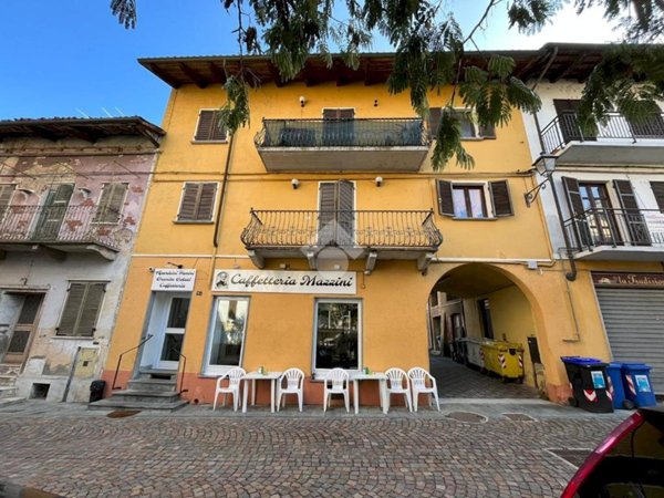 casa semindipendente in vendita a Lauriano