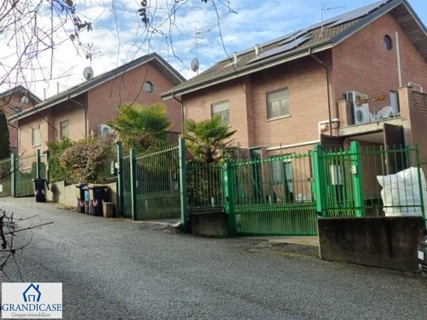 casa indipendente in vendita a Lauriano