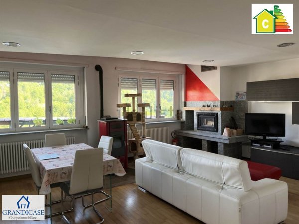 casa indipendente in vendita a Lauriano