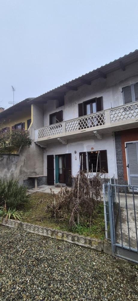 casa indipendente in vendita a Lauriano