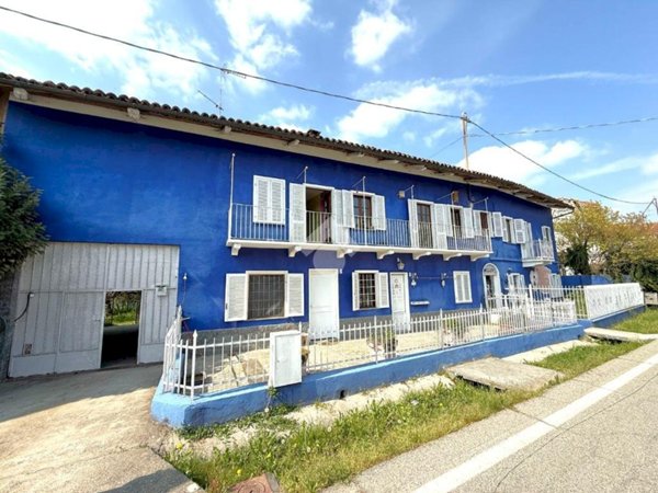 casa semindipendente in vendita a Lauriano