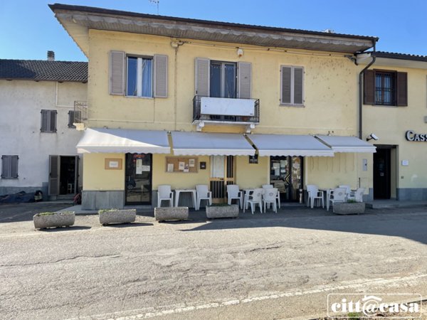 negozio in vendita a Lauriano