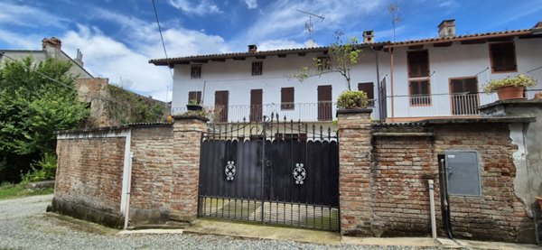 casa indipendente in vendita a Lauriano