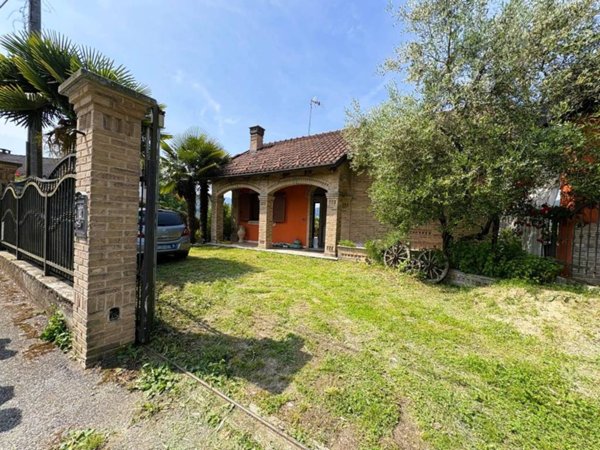 casa indipendente in vendita a Lauriano