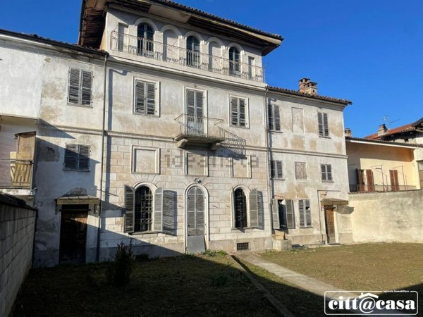 casa indipendente in vendita a Lauriano