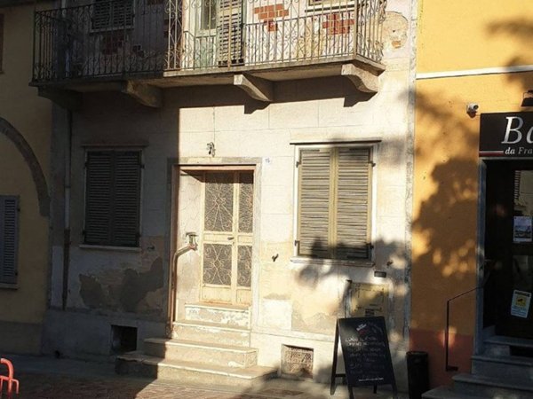 casa indipendente in vendita a Lauriano