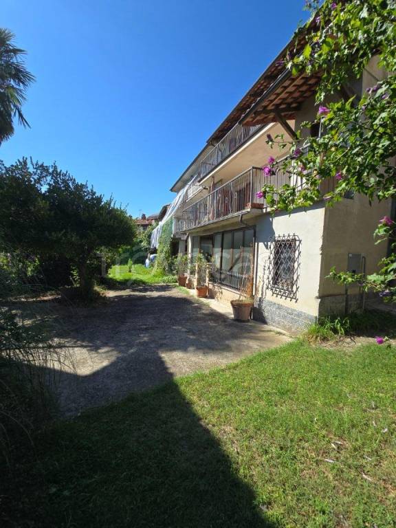 casa indipendente in vendita a Lauriano