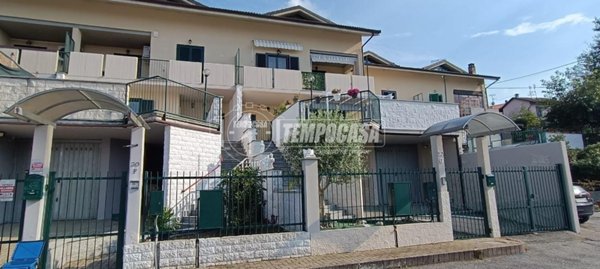 casa indipendente in vendita a Lauriano