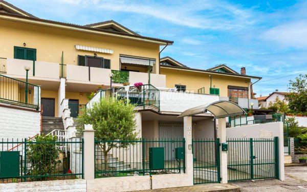 casa indipendente in vendita a Lauriano