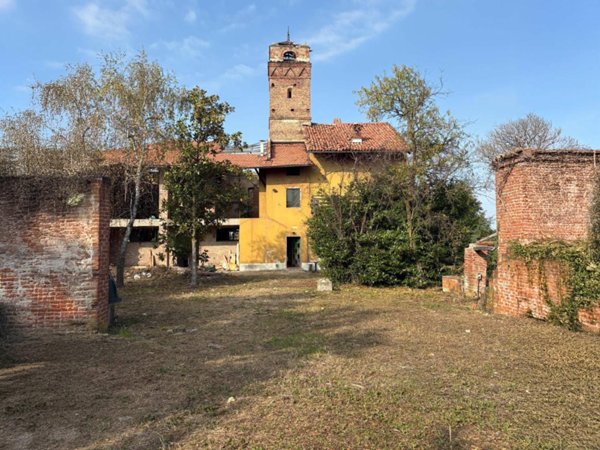casa indipendente in vendita a Lauriano