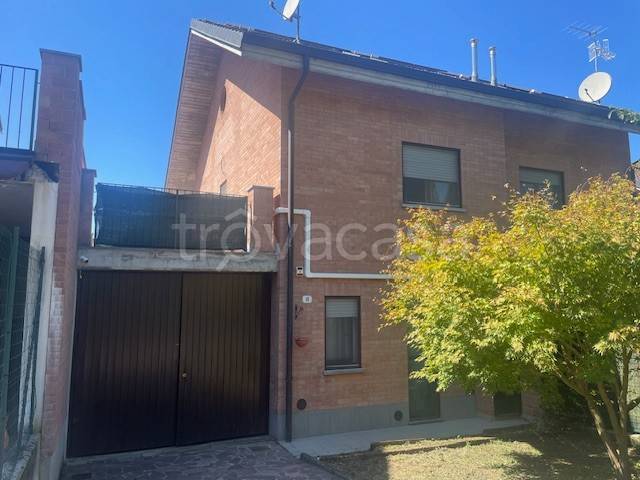 casa indipendente in vendita a Lauriano