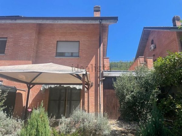 casa indipendente in vendita a Lauriano