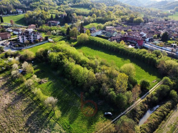 terreno edificabile in vendita a Lauriano