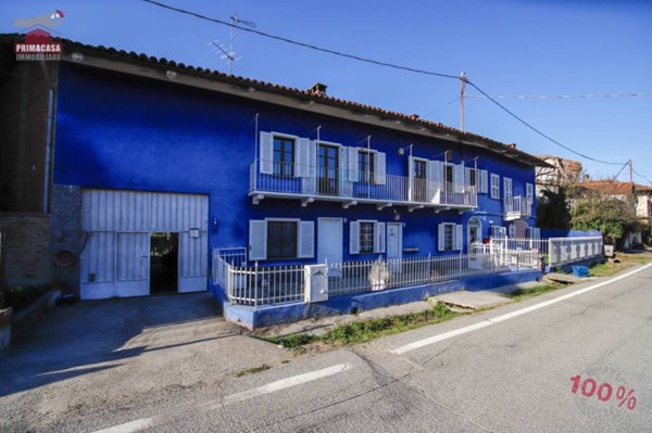 casa indipendente in vendita a Lauriano