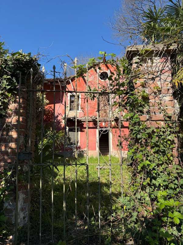 casale in vendita a Lauriano