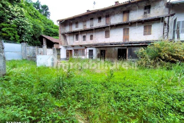 casa indipendente in vendita a Lauriano