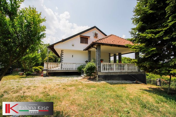 casa indipendente in vendita a Lauriano