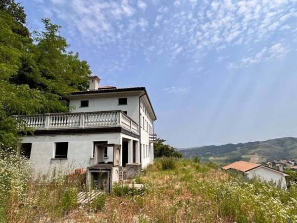 casa indipendente in vendita a Fortunago