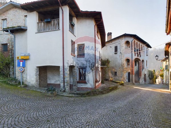 casa indipendente in vendita a Fortunago