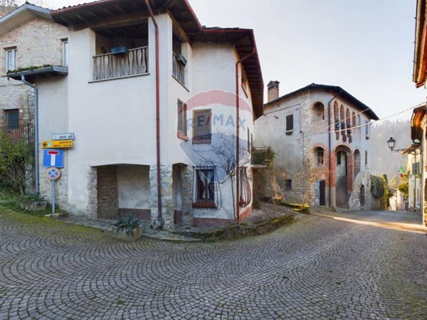 casa indipendente in vendita a Fortunago