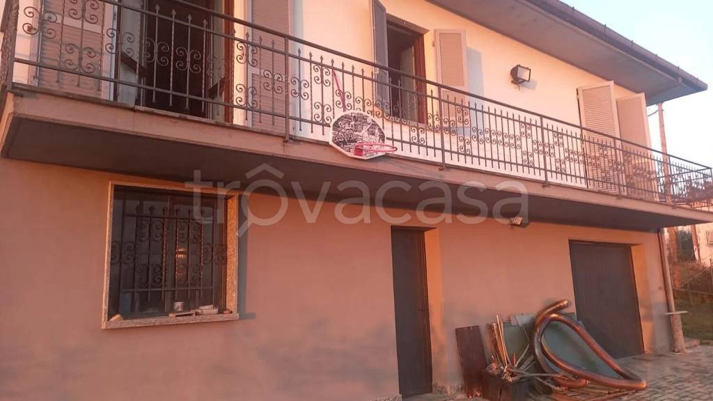 casa indipendente in vendita a Fortunago