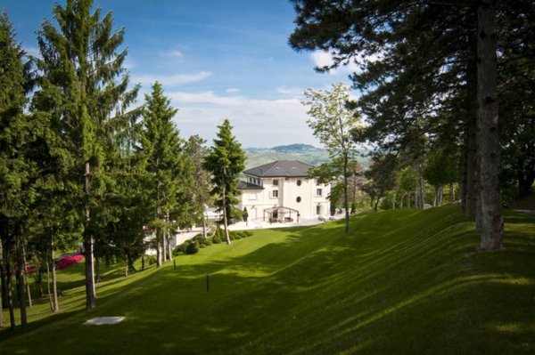 villa in vendita a Fortunago