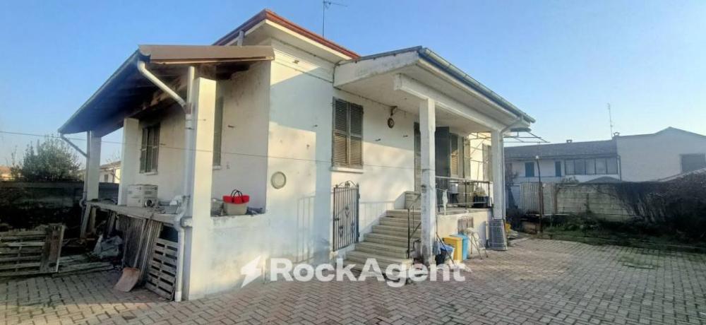 casa indipendente in vendita a Frascarolo