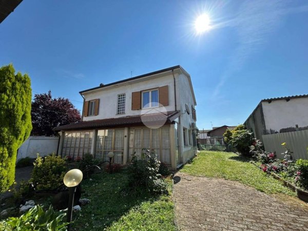 casa indipendente in vendita a Frascarolo