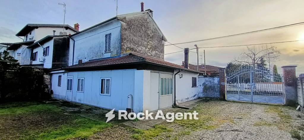 casa indipendente in vendita a Frascarolo