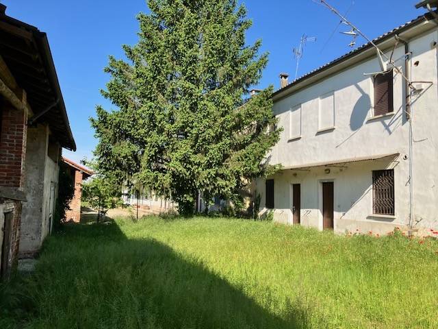 casa indipendente in vendita a Galliavola