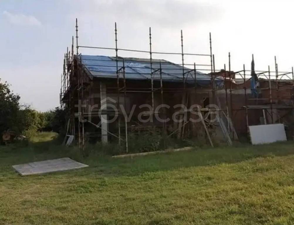 casa indipendente in vendita a Galliavola