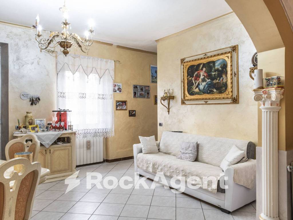 casa indipendente in vendita a Galliavola