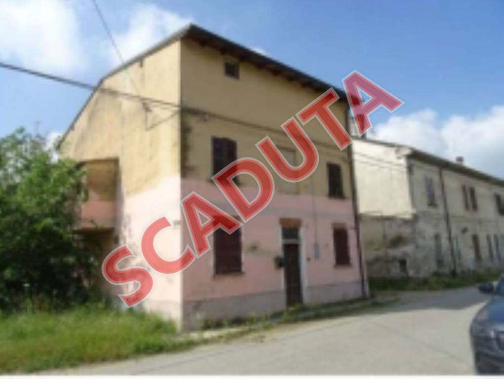 casa indipendente in vendita a Galliavola