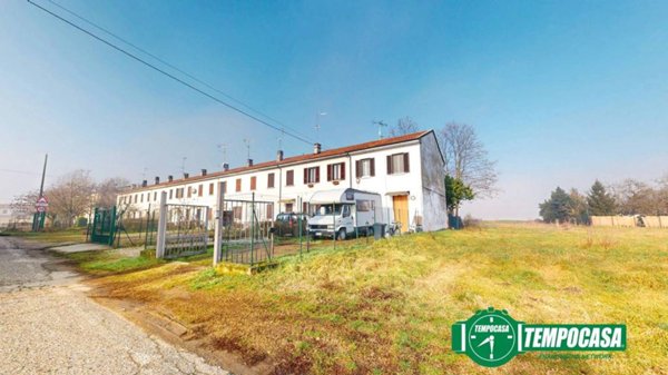 casa indipendente in vendita a Galliavola