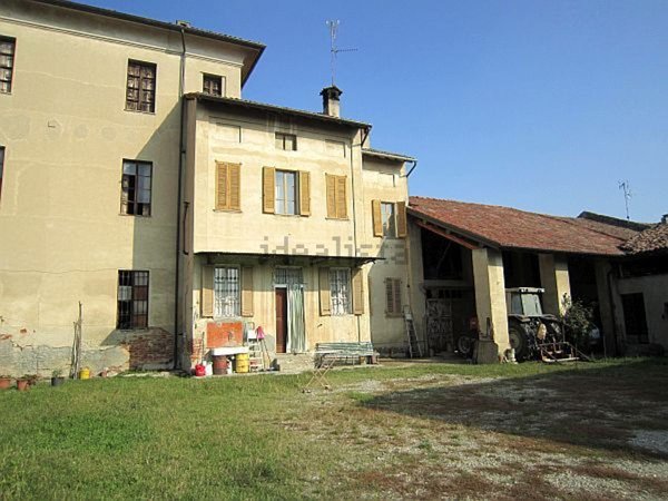 appartamento in vendita a Gambarana