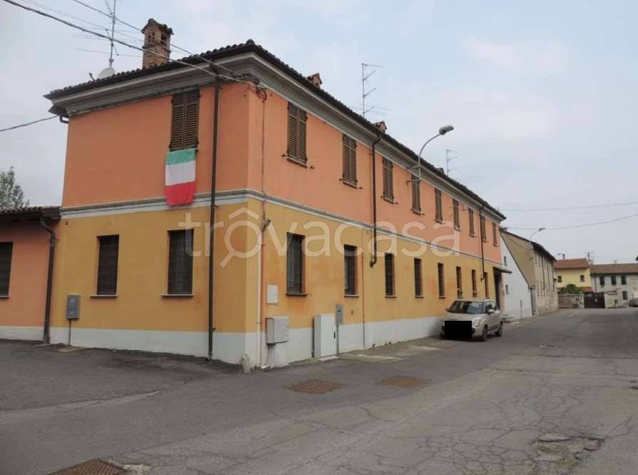 appartamento in vendita a Gambarana